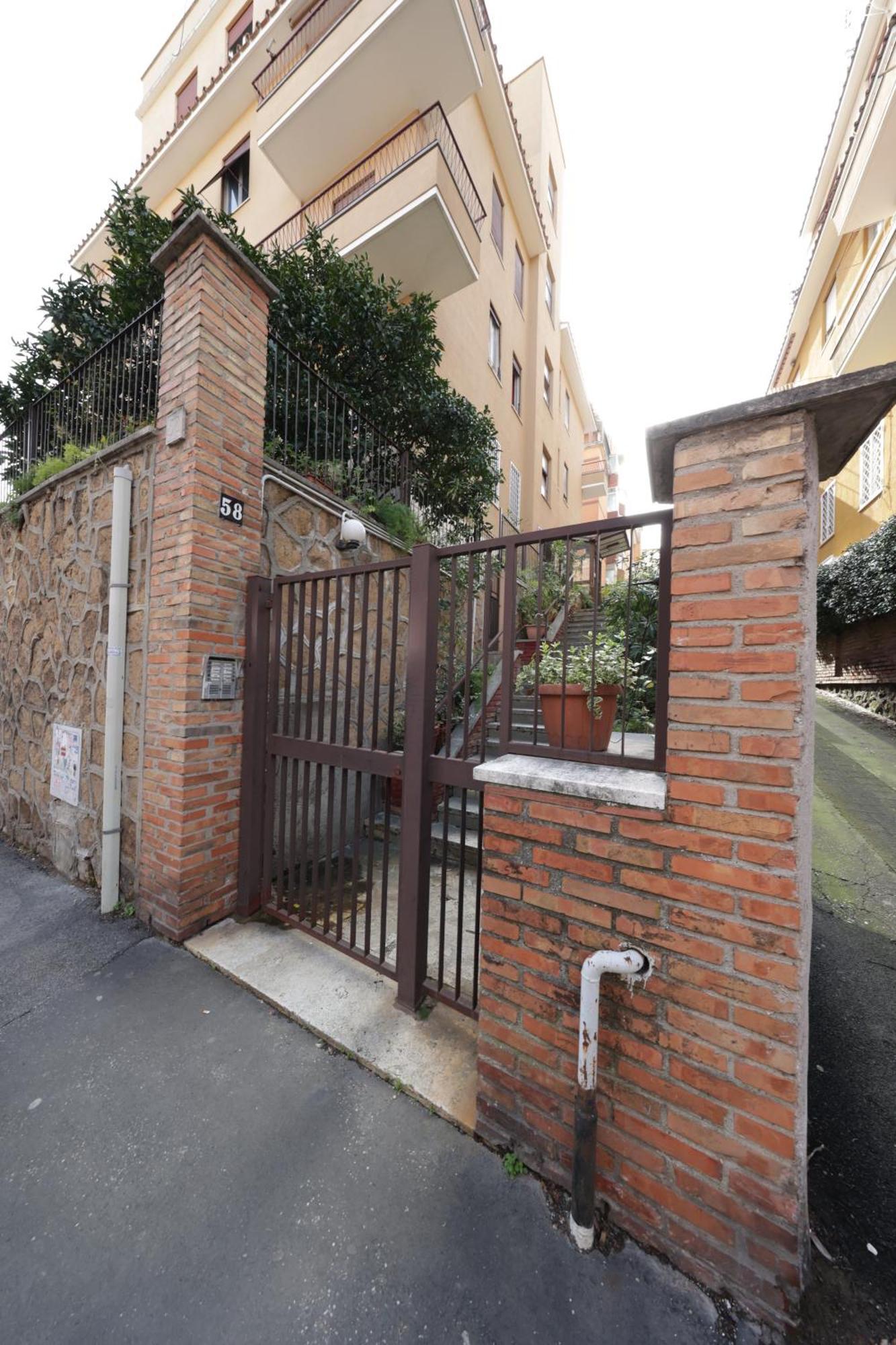 San Pietro City Center Close To The Subway 罗马 外观 照片